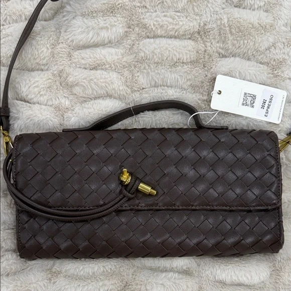 Elegant Chocolate Brown Woven Faux Leather Shoulder Bag - Picture 4 of 4